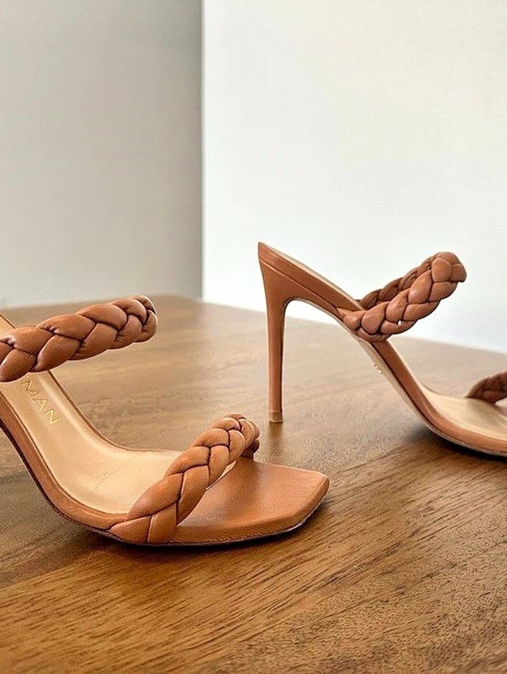 Stuart Weitzman Braida Aleena 100 Sandal Brown